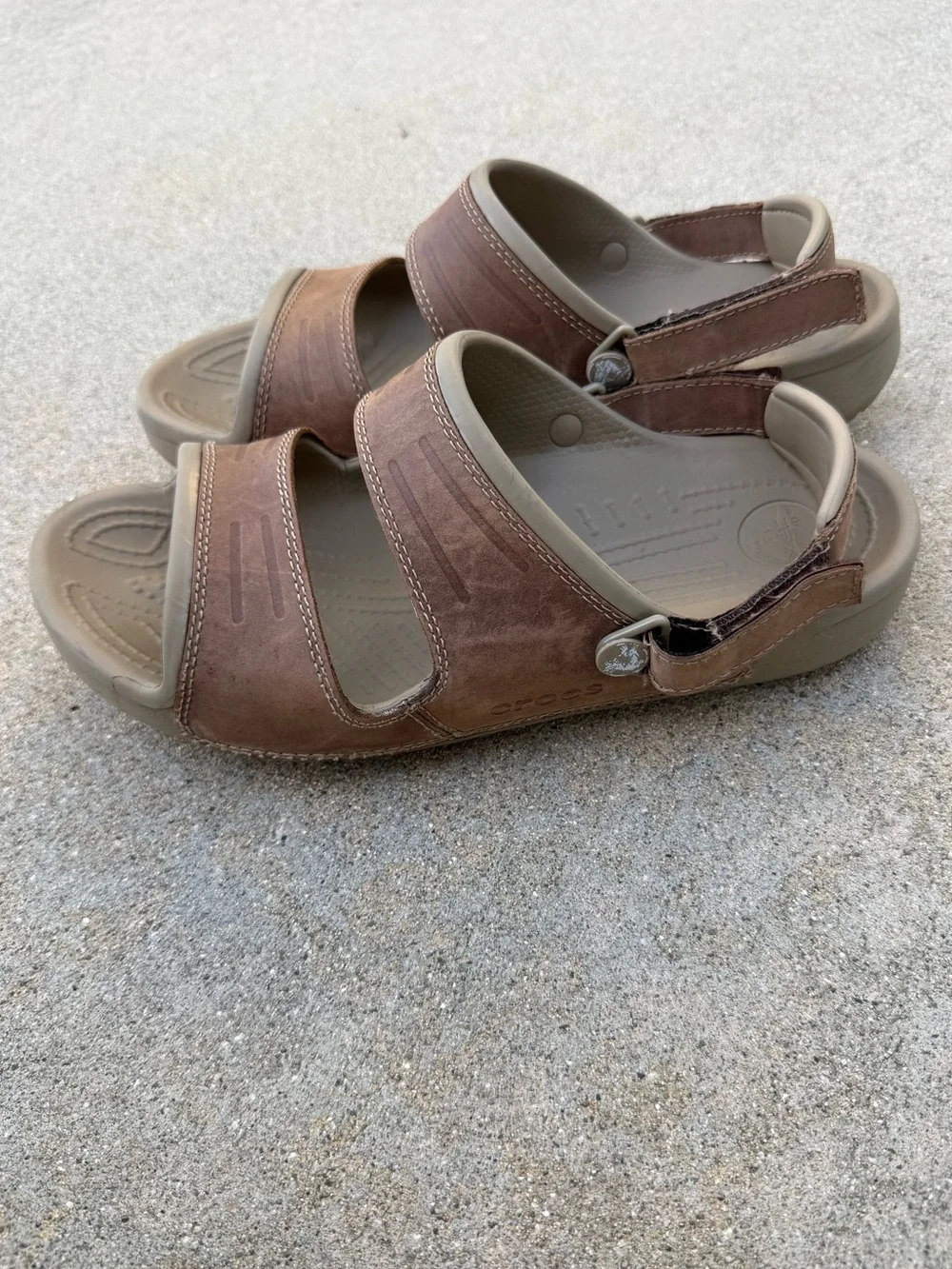 Crocs Yukon 2 Two Strap Brown Leather Sandals Slides Mens Size 10